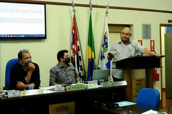 Foto - Vereadores se reúnem na última sessão ordinária do semestre