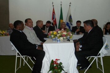 Foto - Sessão Solene de Posse do Prefeito, Vice e vereadores Dia 01 de Janeiro de 2017